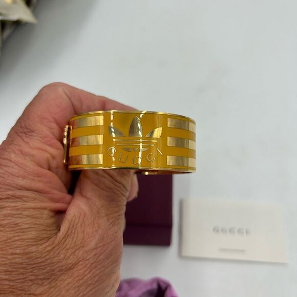 Women’s Gucci X Adidas gold cuff bracelet made in Italy - Picture 4 of 10